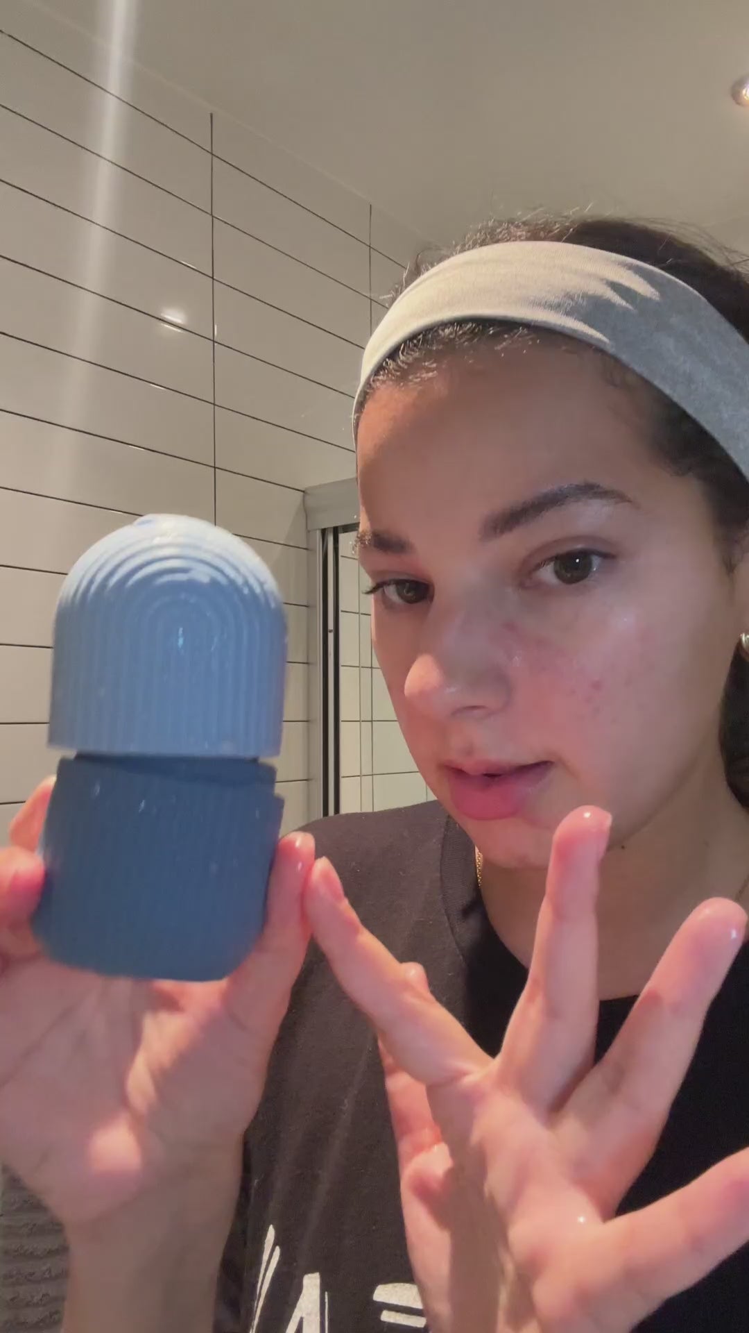 Sakura Silicone Face Ice Massager video